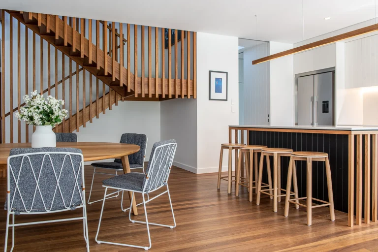 Interior of a property in Avalon Beach, Sydney designed by Ballina architects Markham Lee.